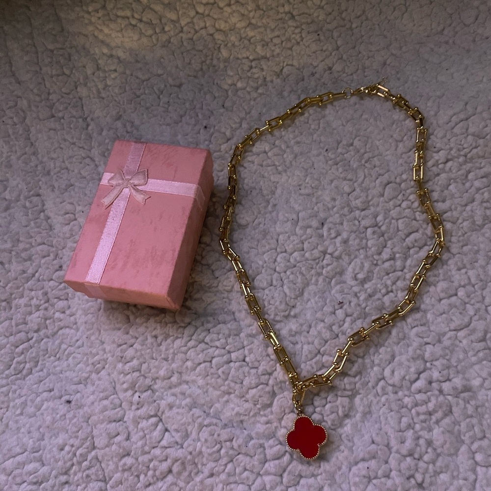 Gold Chain Necklace with clover designed Red Pendant VCA from Thailand
